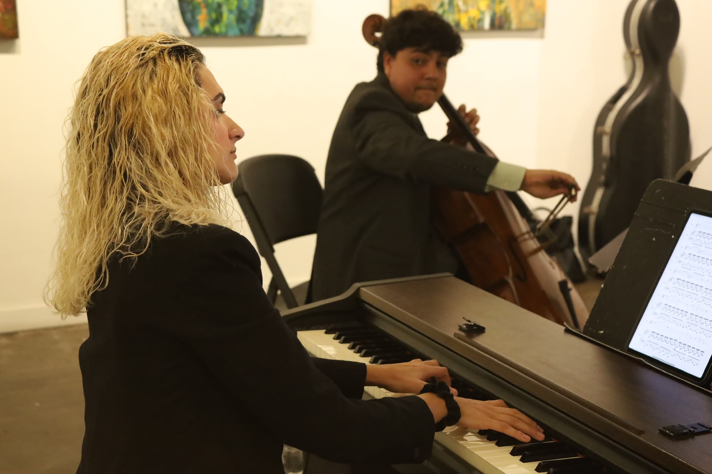 Gardner's Mistress - Photo 2